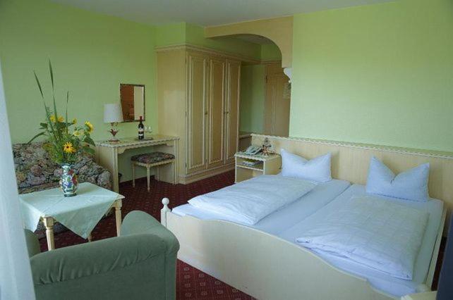 Hotel Krone Крессбронн-ам-Бодензе Екстер'єр фото